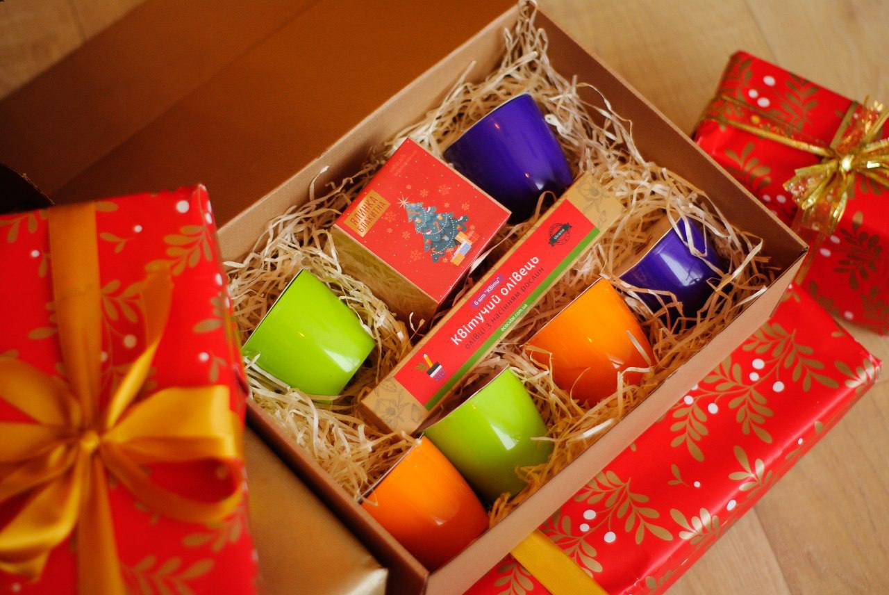 Корпоративні подарунки для рекламних агенцій. Співпраця Львів